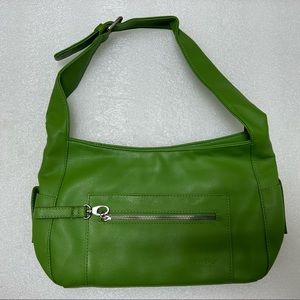 Dockers women’s shoulder bag color green. Used very good condition.